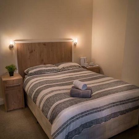 Acton Hill Hotel Ealing Esterno foto