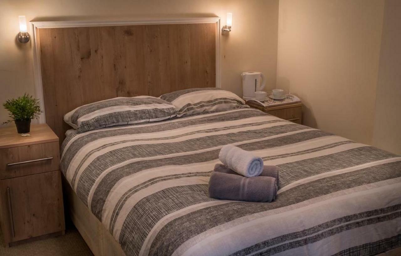 Acton Hill Hotel Ealing Esterno foto